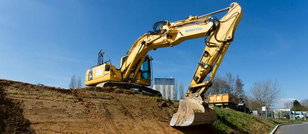 Pelles de 15T à 25T à Montauban-de-Bretagne